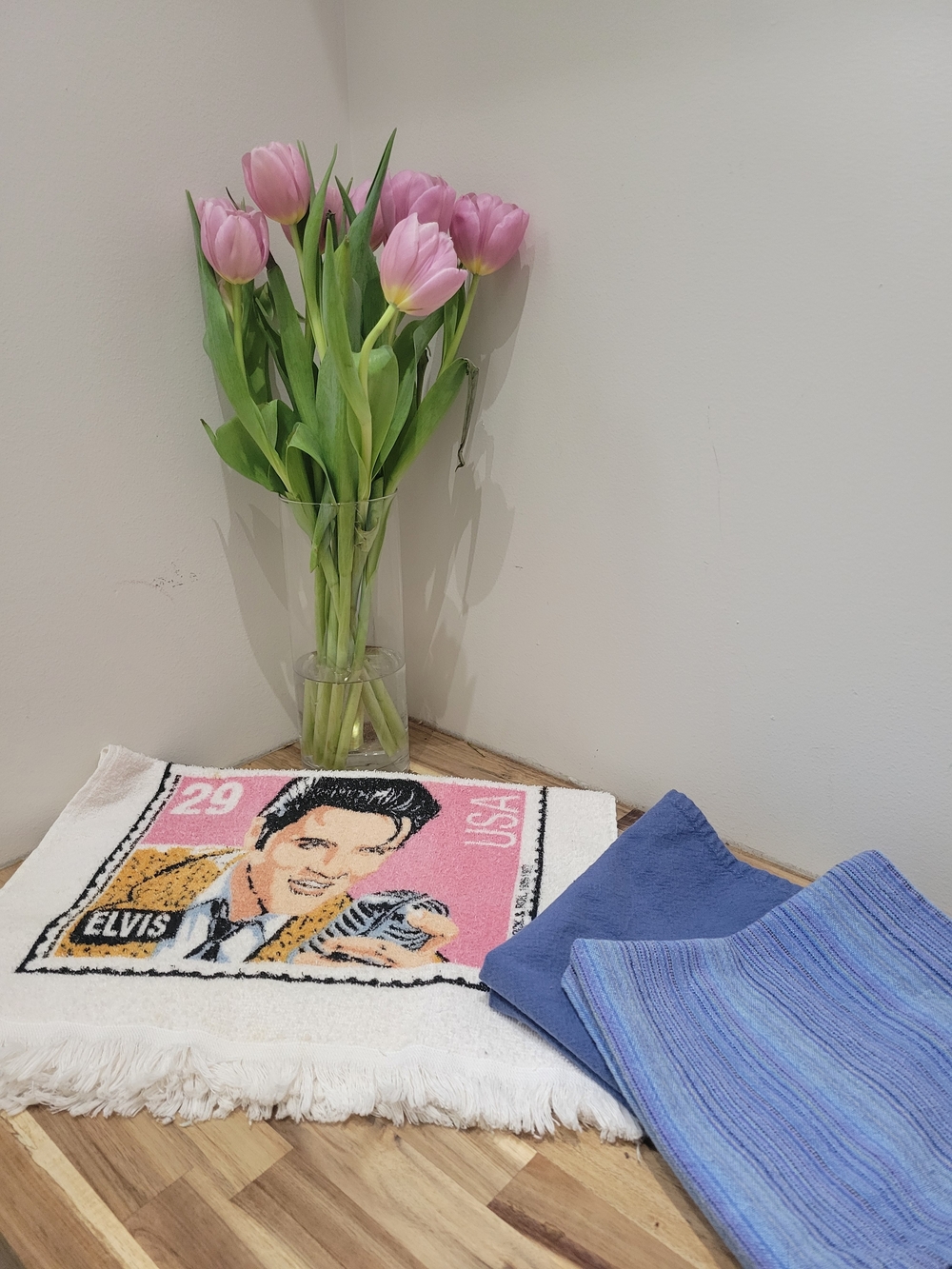 Elvis Stamp Graphic Fringe Hand Towel Set